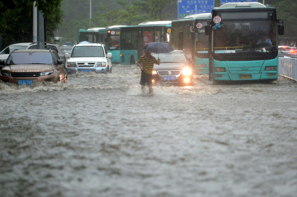 食品傳送帶廠家：廣東強降雨，你的快遞還好嗎